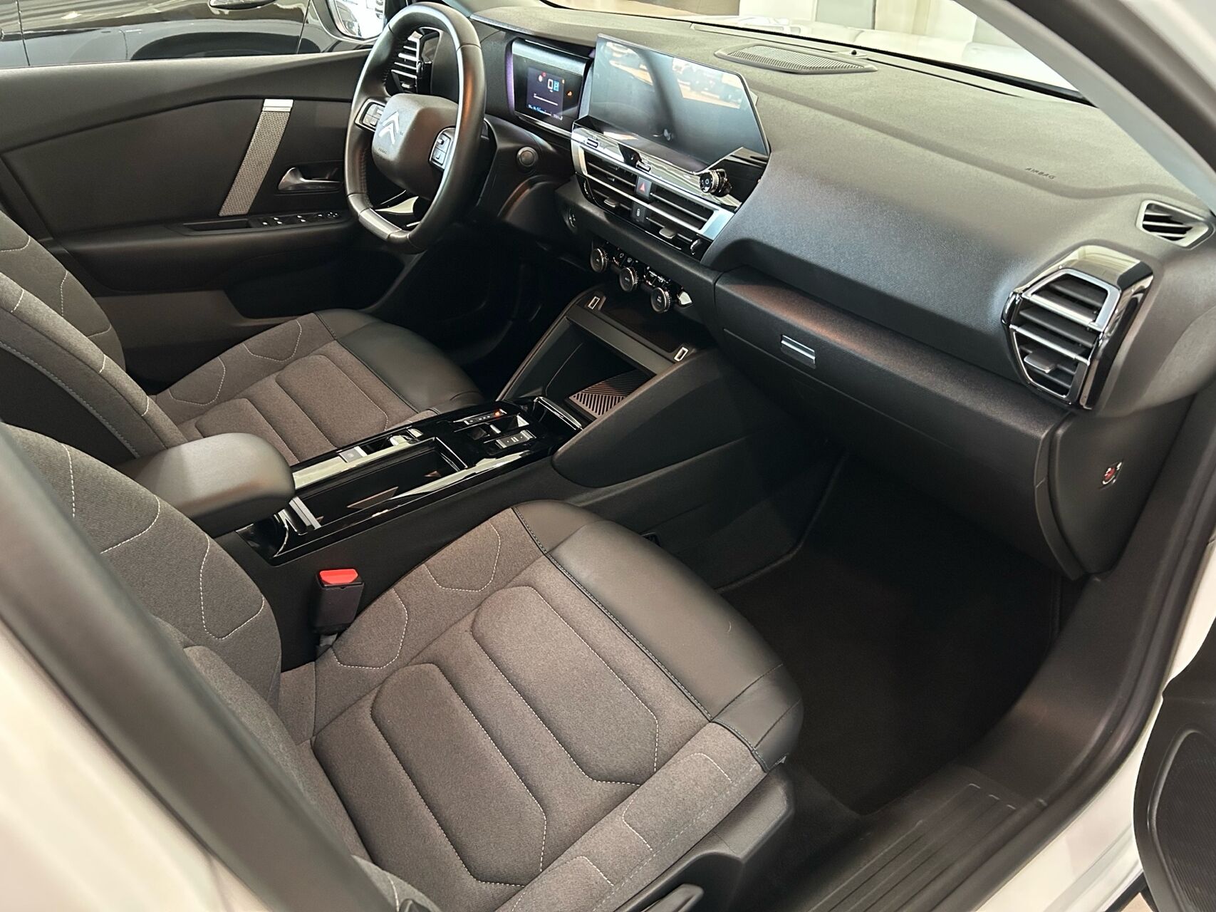 Billede af Citroën e-C4 EL Plus 136HK 5d Aut.