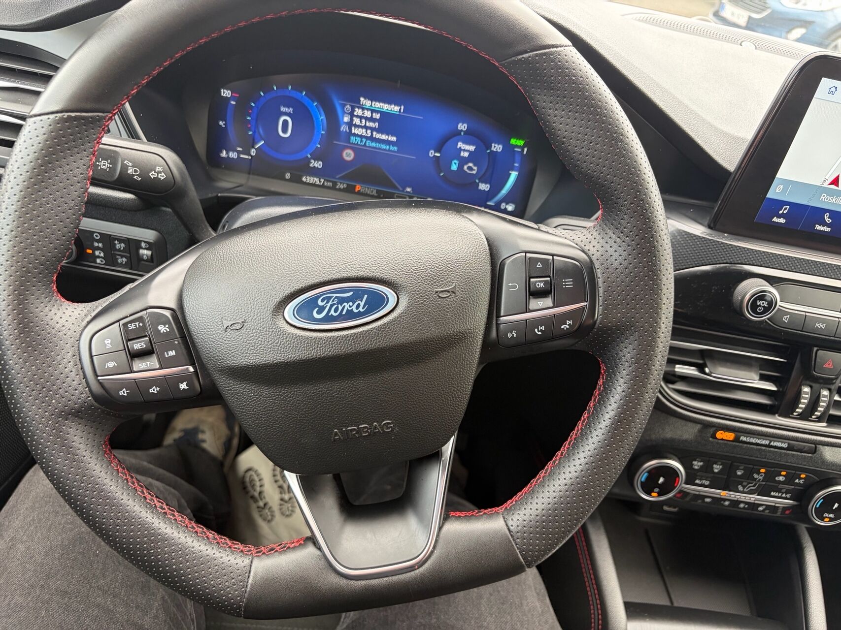 Billede af Ford Kuga 2,5 Plugin-hybrid ST-Line X CVT 225HK 5d Trinl. Gear