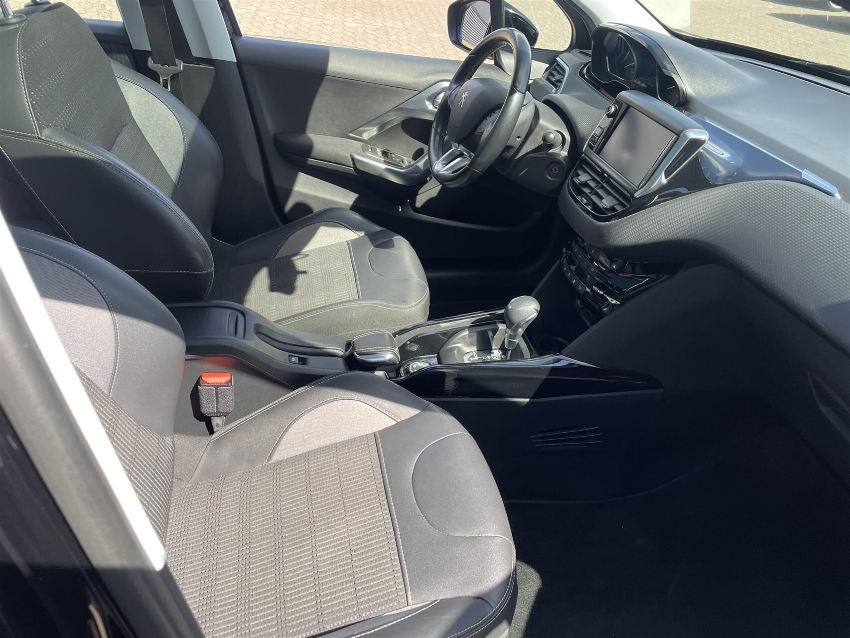 Billede af Peugeot 2008 1,5 BlueHDi GT Line Sky EAT6 120HK 5d 6g Aut.