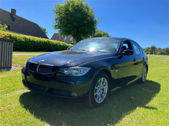 BMW 320i 2,0 150HK 6g