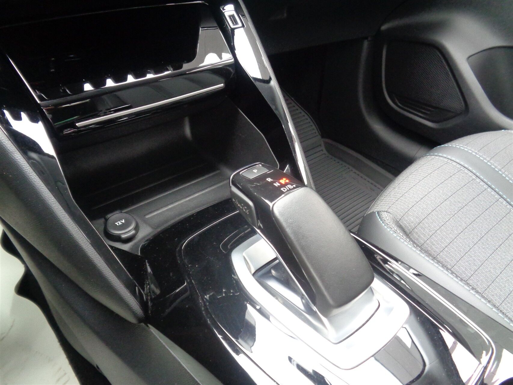 Billede af Peugeot e-208 EL Allure 136HK 5d Aut.
