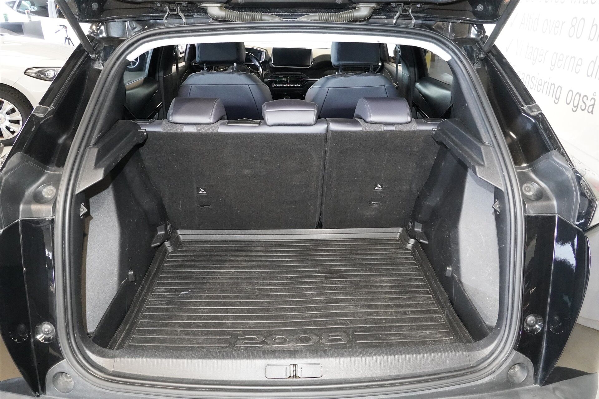 Billede af Peugeot 2008 1,2 PureTech Allure Tour 130HK 5d
