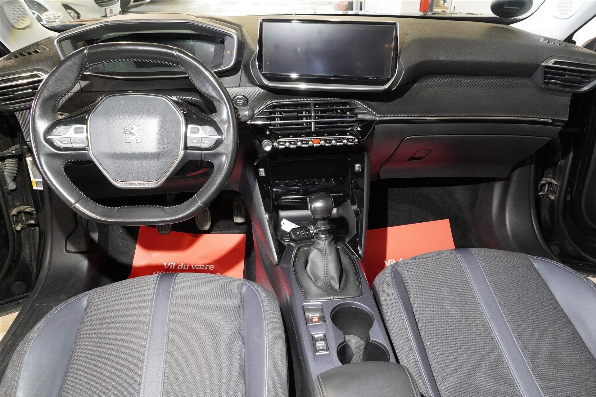 Billede af Peugeot 2008 1,2 PureTech Allure Tour 130HK 5d