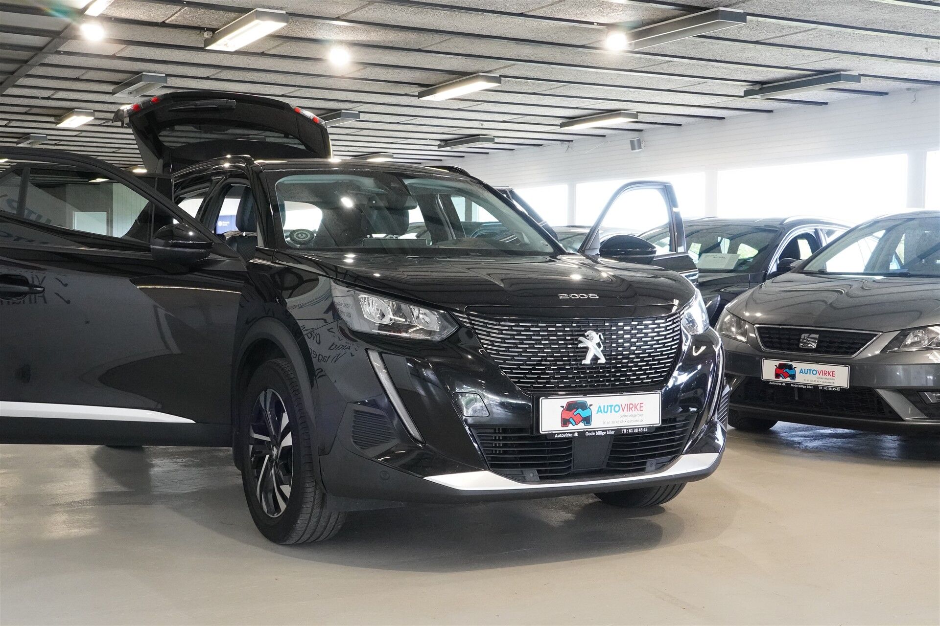 Billede af Peugeot 2008 1,2 PureTech Allure Tour 130HK 5d