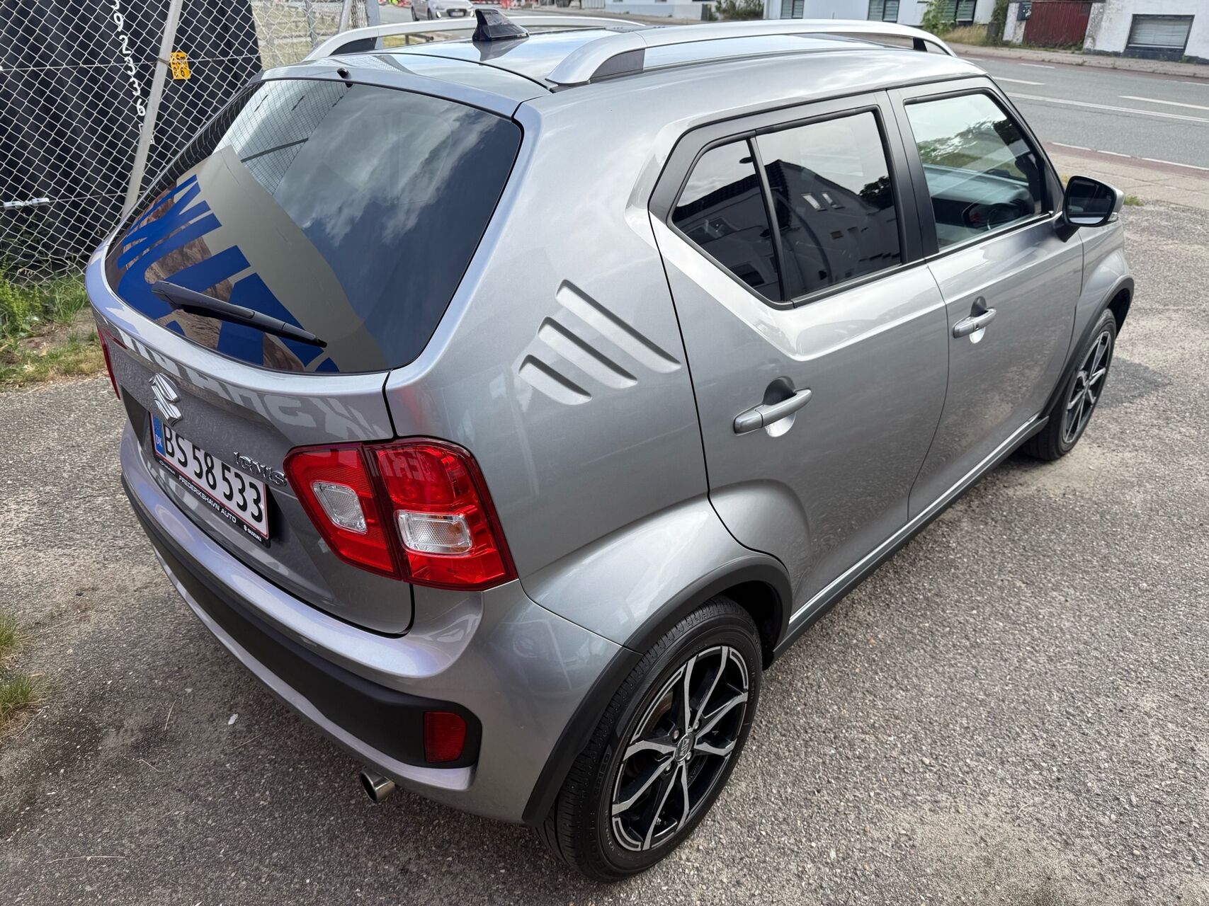 Billede af Suzuki Ignis 1,2 Dualjet 16V Adventure 90HK 5d