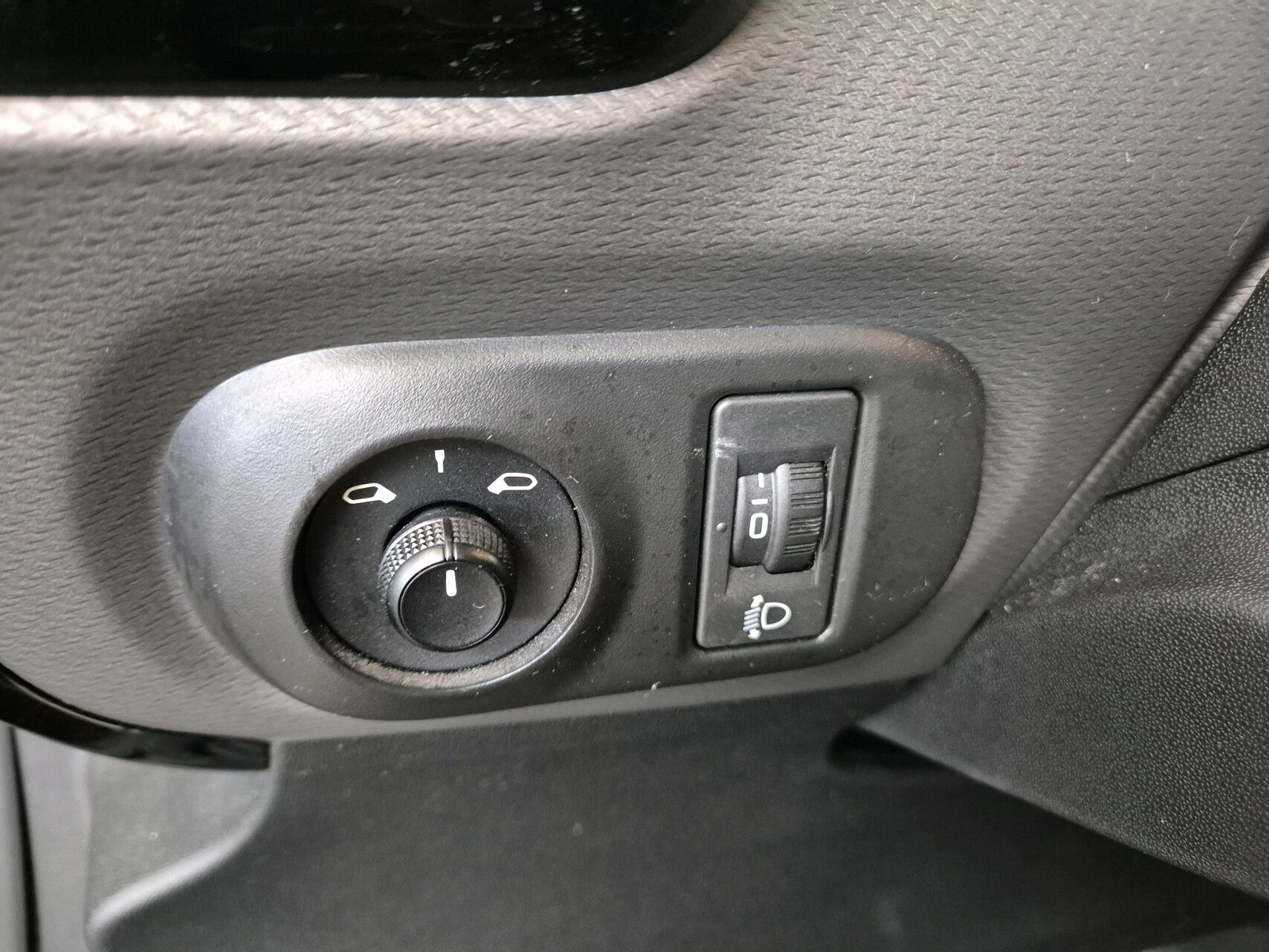 Billede af Citroën C4 Cactus 1,6 Blue HDi Feel start/stop 100HK 5d