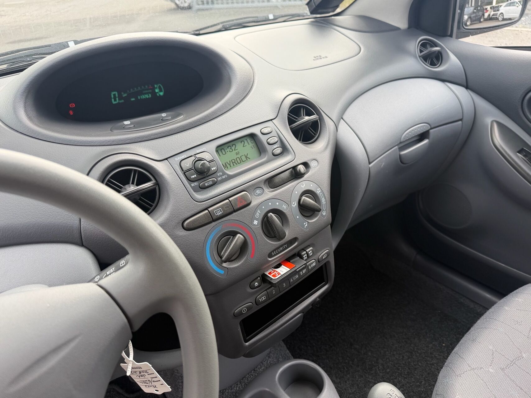 Billede af Toyota Yaris 1,0 Linea Sol 68HK 5d