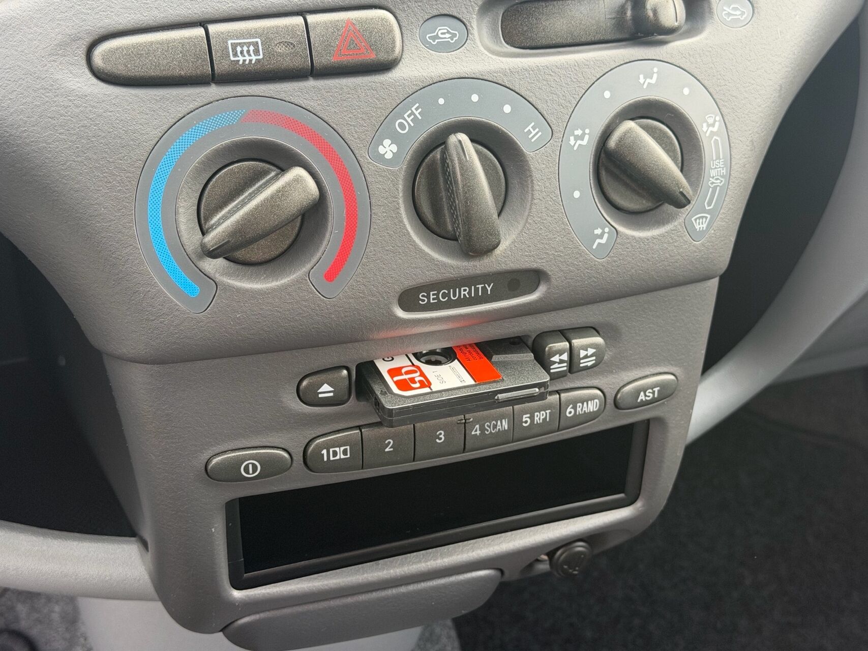 Billede af Toyota Yaris 1,0 Linea Sol 68HK 5d