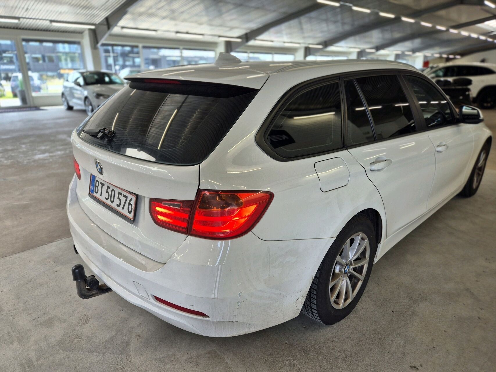 Billede af BMW 318d Touring 2,0 D 143HK Stc 6g