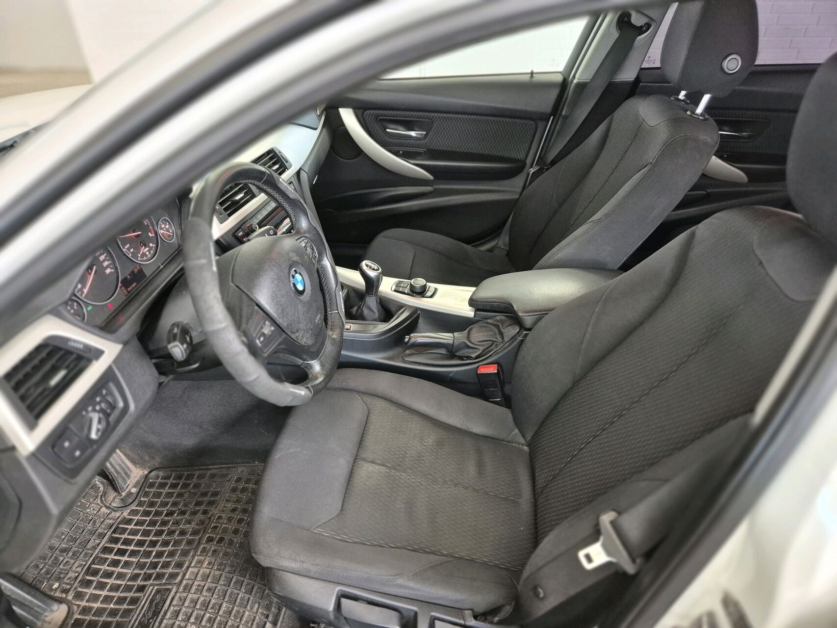 Billede af BMW 318d Touring 2,0 D 143HK Stc 6g