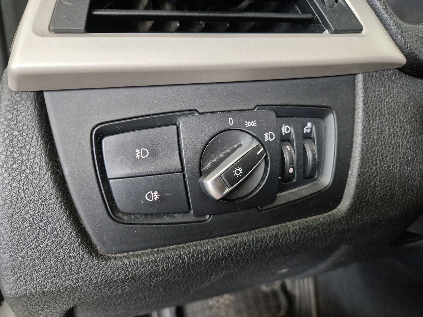 Billede af BMW 318d Touring 2,0 D 143HK Stc 6g