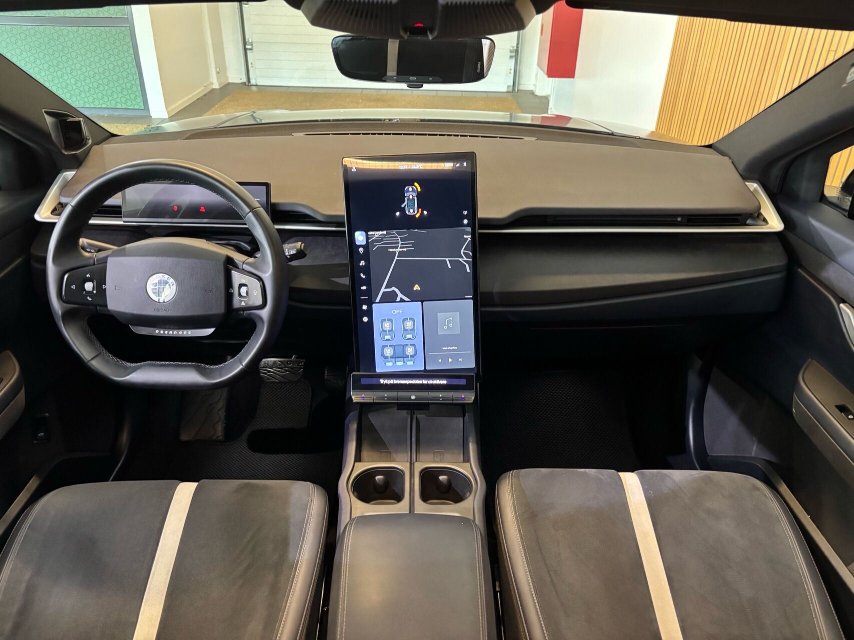 Billede af Fisker Ocean EL One 4x4 557HK 5d Aut.