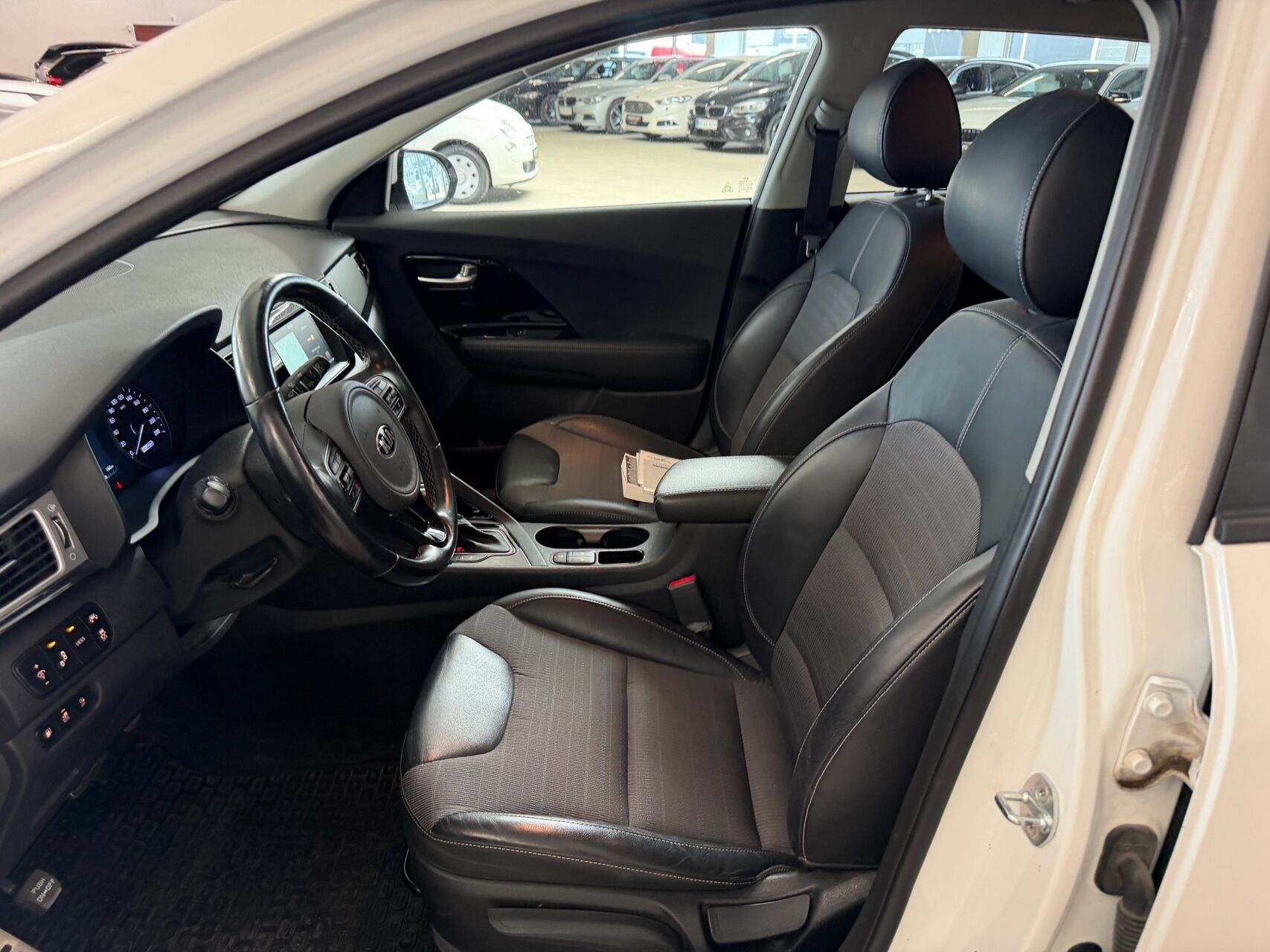 Billede af Kia Niro 1,6 GDI PHEV  Plugin-hybrid Advance DCT 141HK 5d 6g Aut.