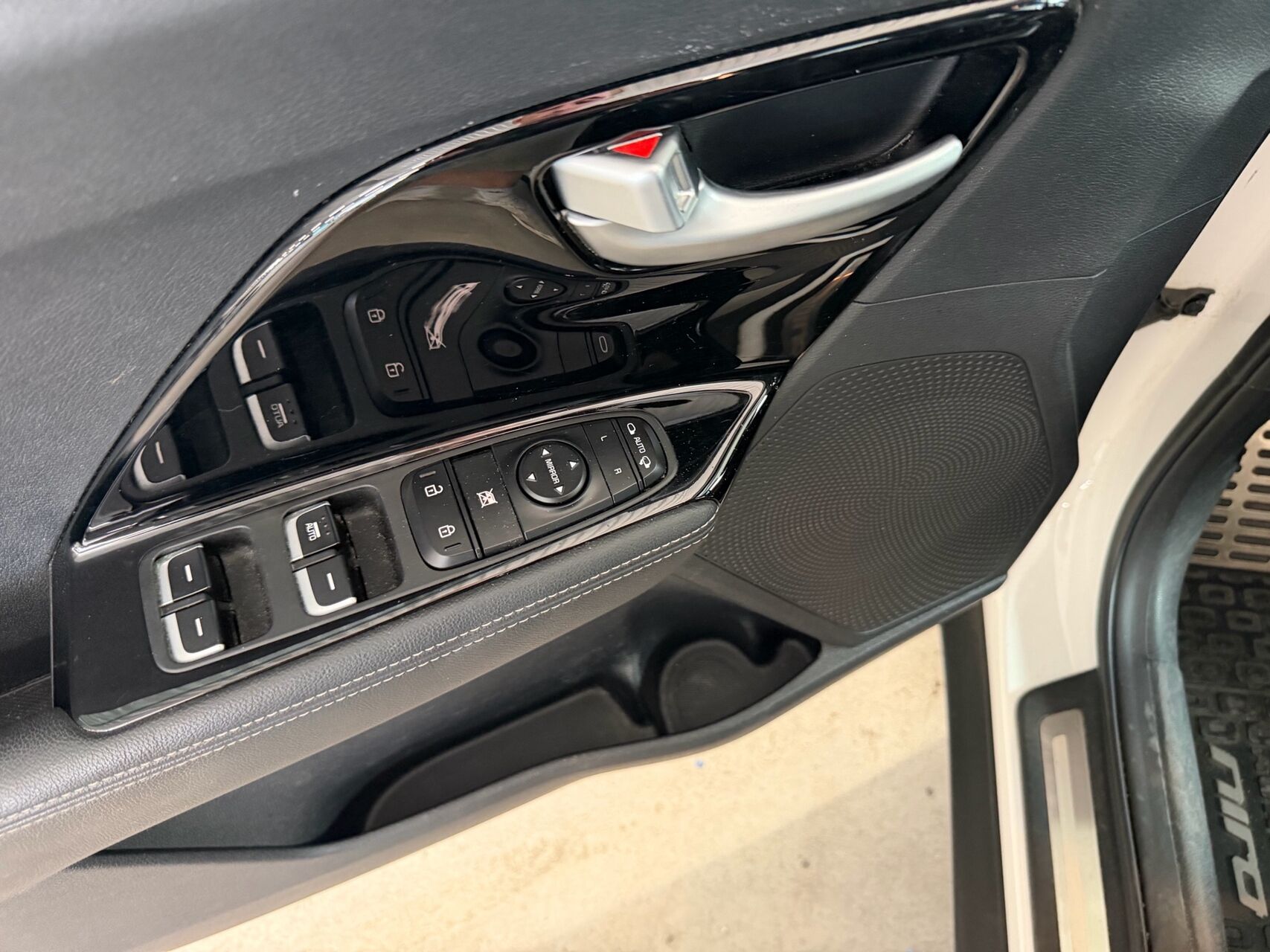 Billede af Kia Niro 1,6 GDI PHEV  Plugin-hybrid Advance DCT 141HK 5d 6g Aut.