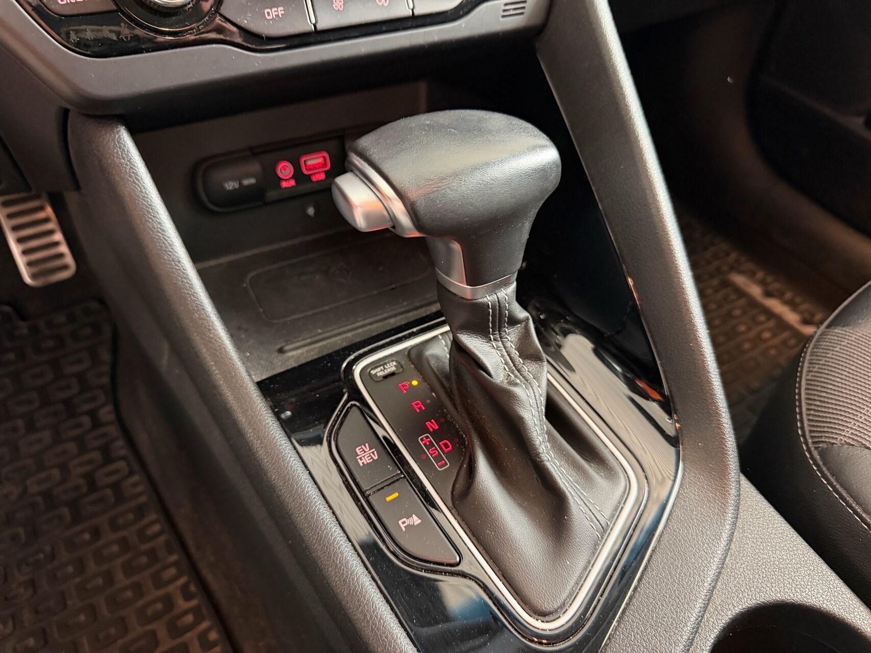 Billede af Kia Niro 1,6 GDI PHEV  Plugin-hybrid Advance DCT 141HK 5d 6g Aut.