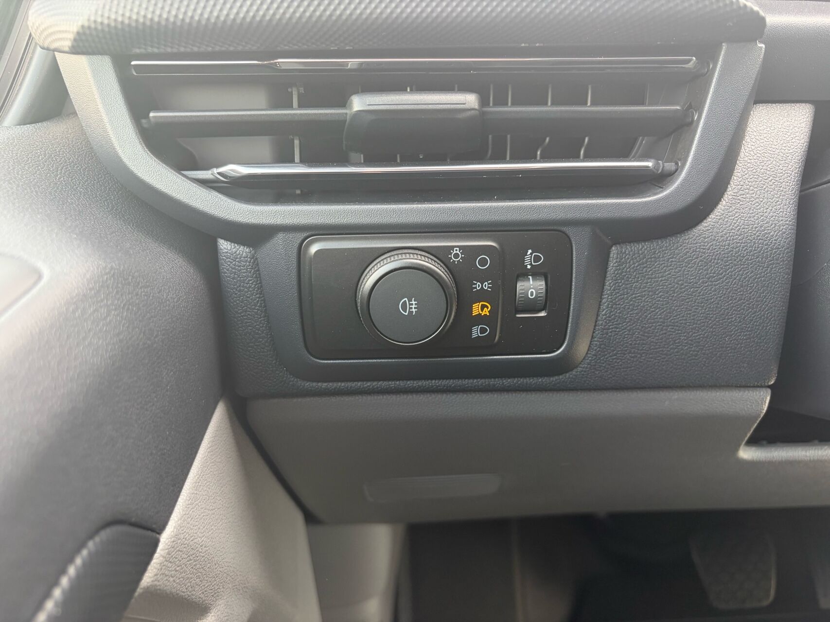Billede af Ford E-Transit Custom 340 L2H1 EL Limited 218HK Van Aut.