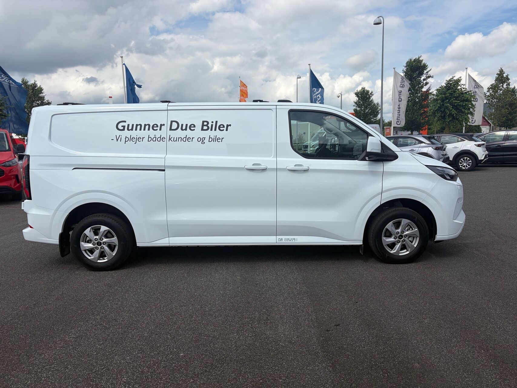 Billede af Ford E-Transit Custom 340 L2H1 EL Limited 218HK Van Aut.