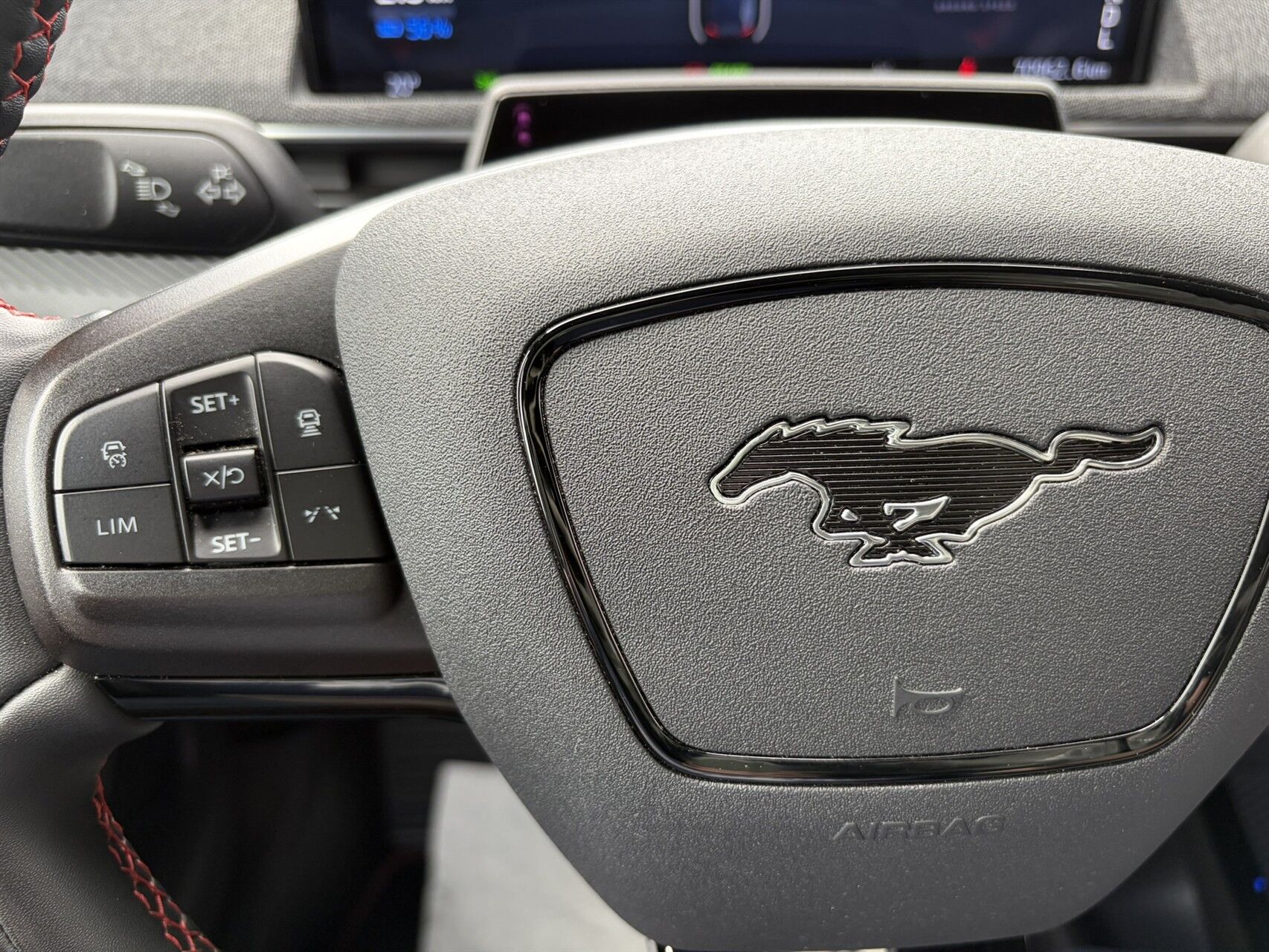 Billede af Ford Mustang Mach-E EL UR Premium 294HK 5d Aut.