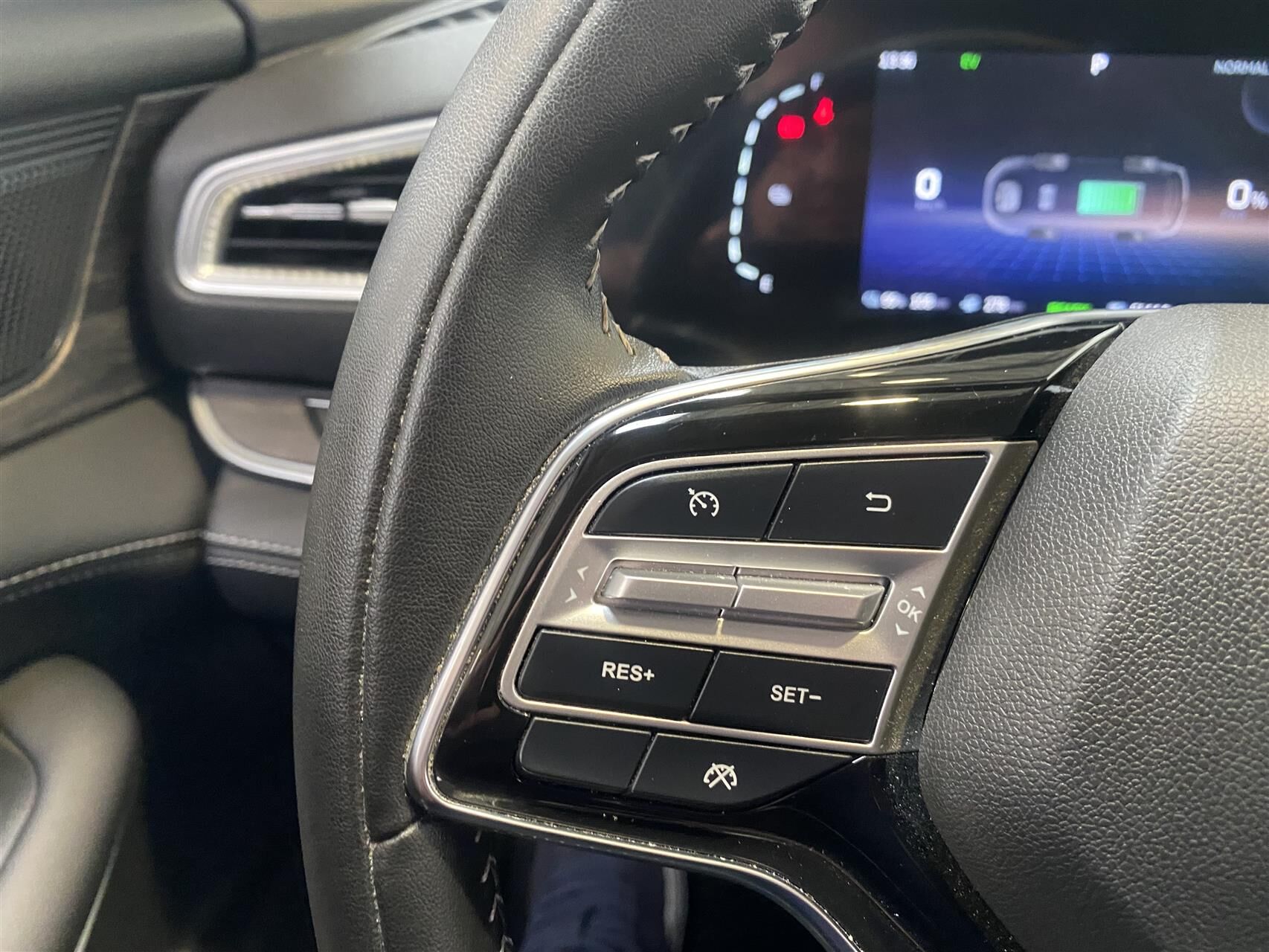 Billede af Navor E5 1,5 Plugin-hybrid Rock E-CVT 218HK 5d Aut.