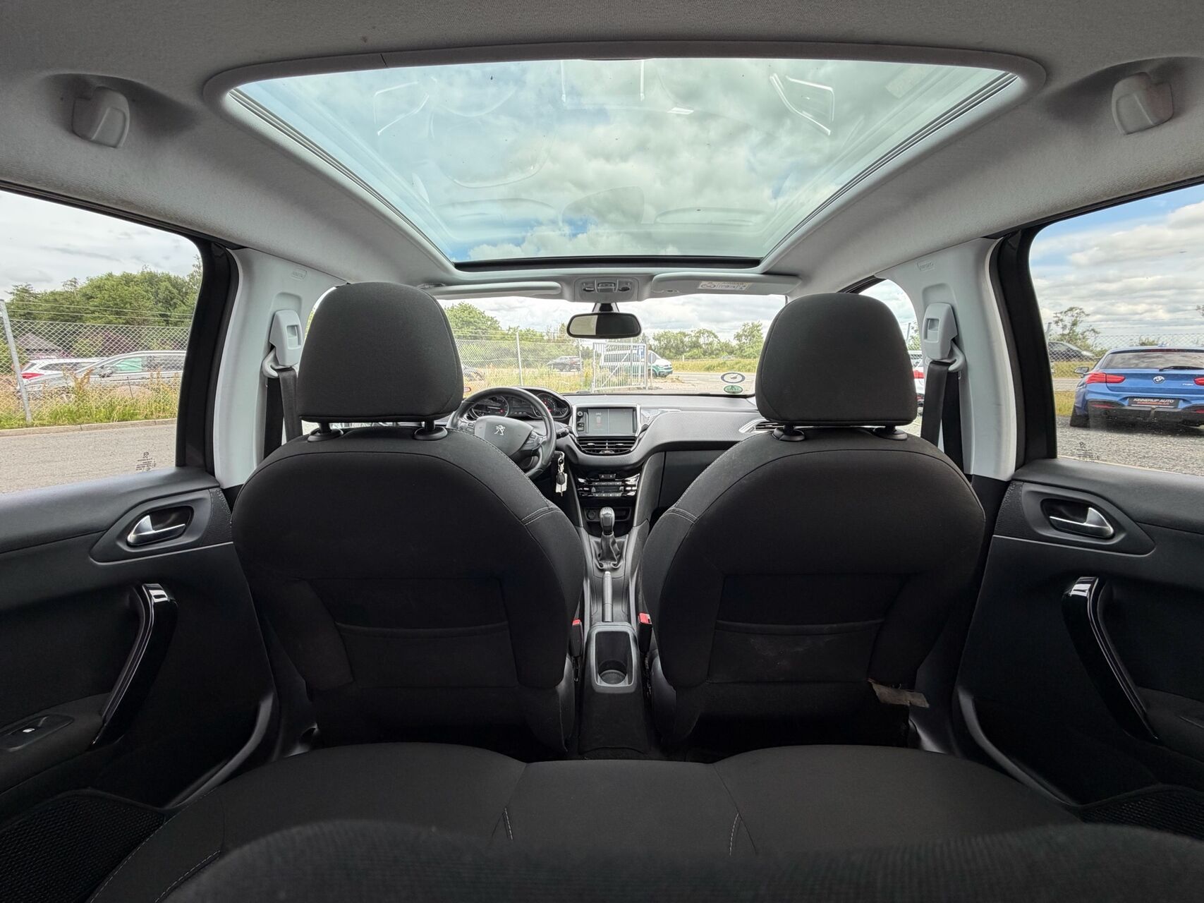 Billede af Peugeot 208 1,6 BlueHDi Selection Sky 100HK 5d