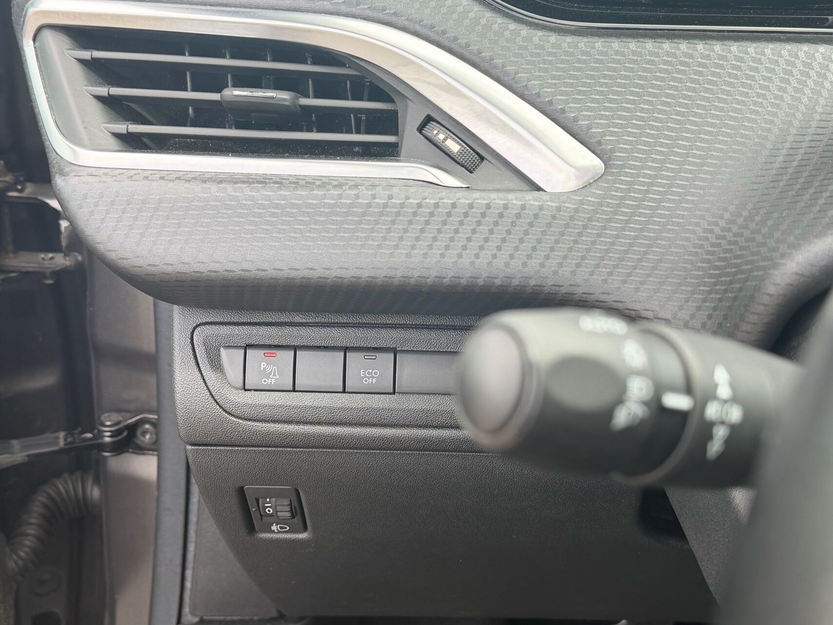 Billede af Peugeot 208 1,6 BlueHDi Selection Sky 100HK 5d