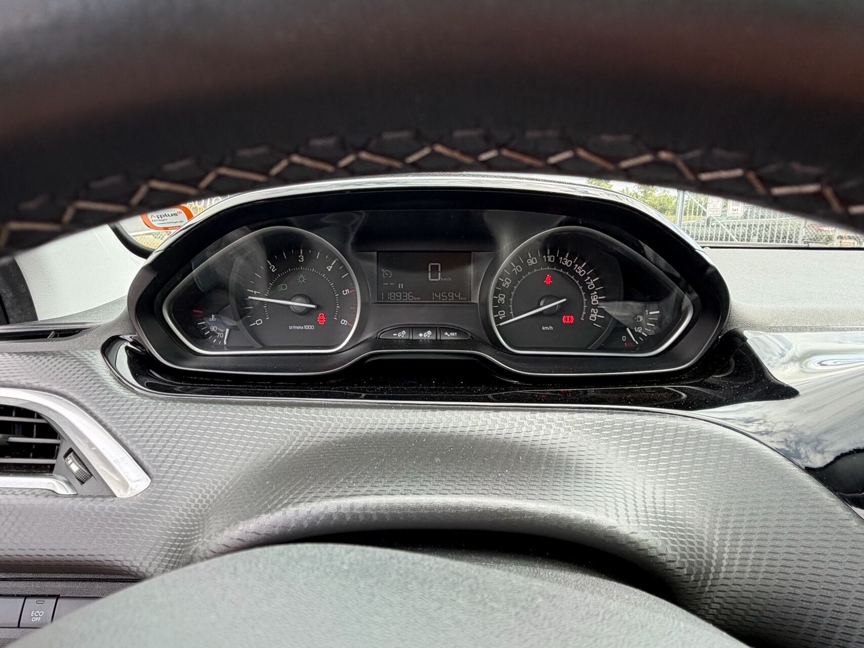 Billede af Peugeot 208 1,6 BlueHDi Selection Sky 100HK 5d