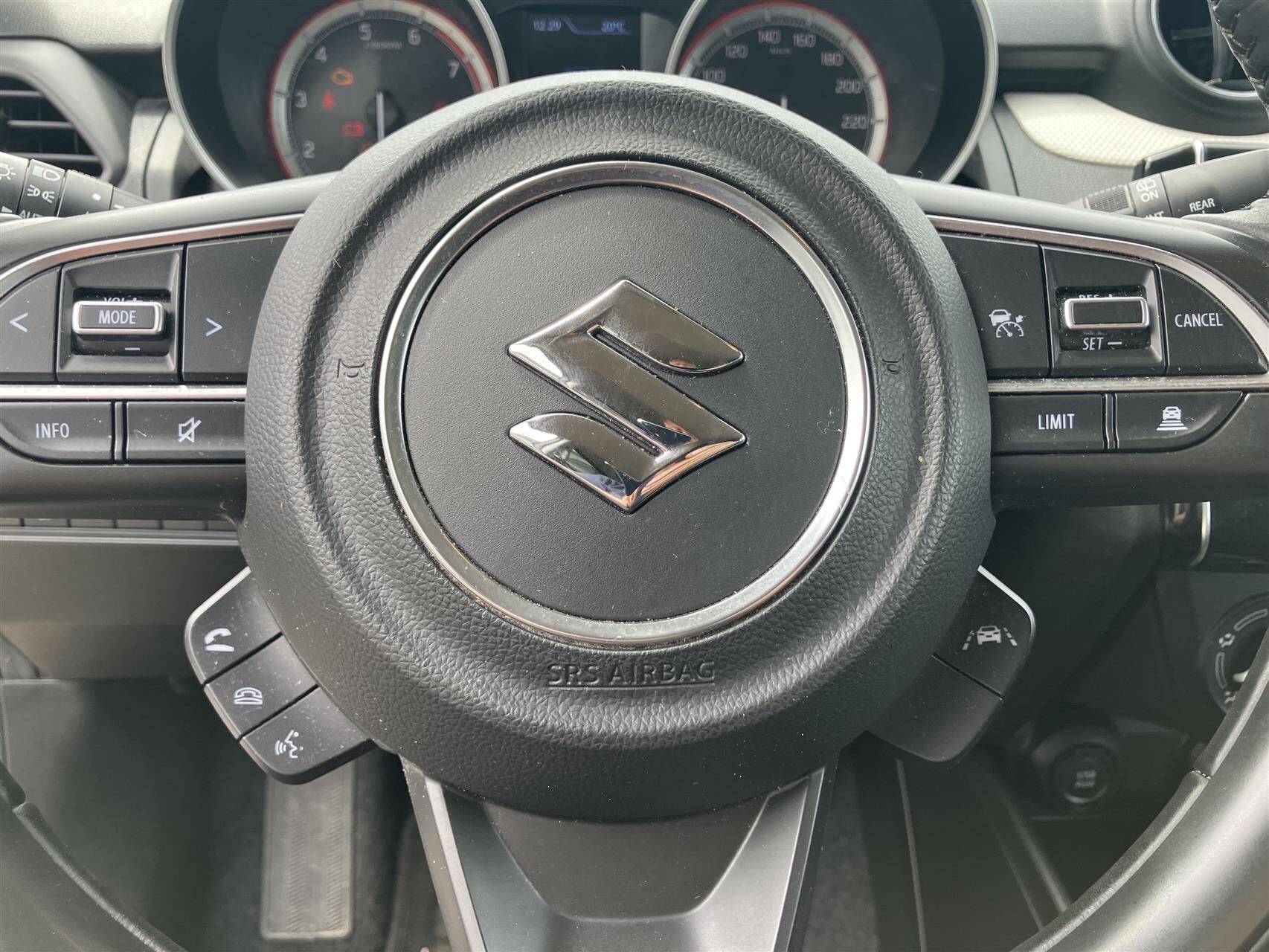 Billede af Suzuki Swift 1,2 Dualjet  Mild hybrid Action AEB SKY 83HK 5d