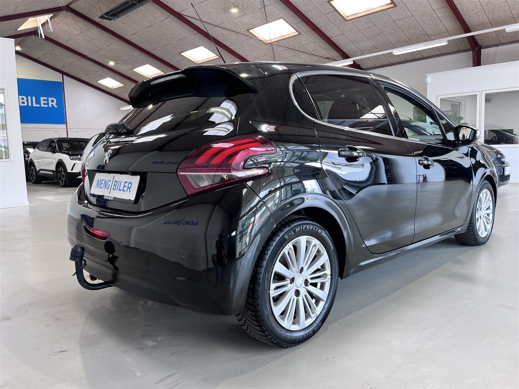 Billede af Peugeot 208 1,6 BlueHDi Desire Sky 100HK 5d