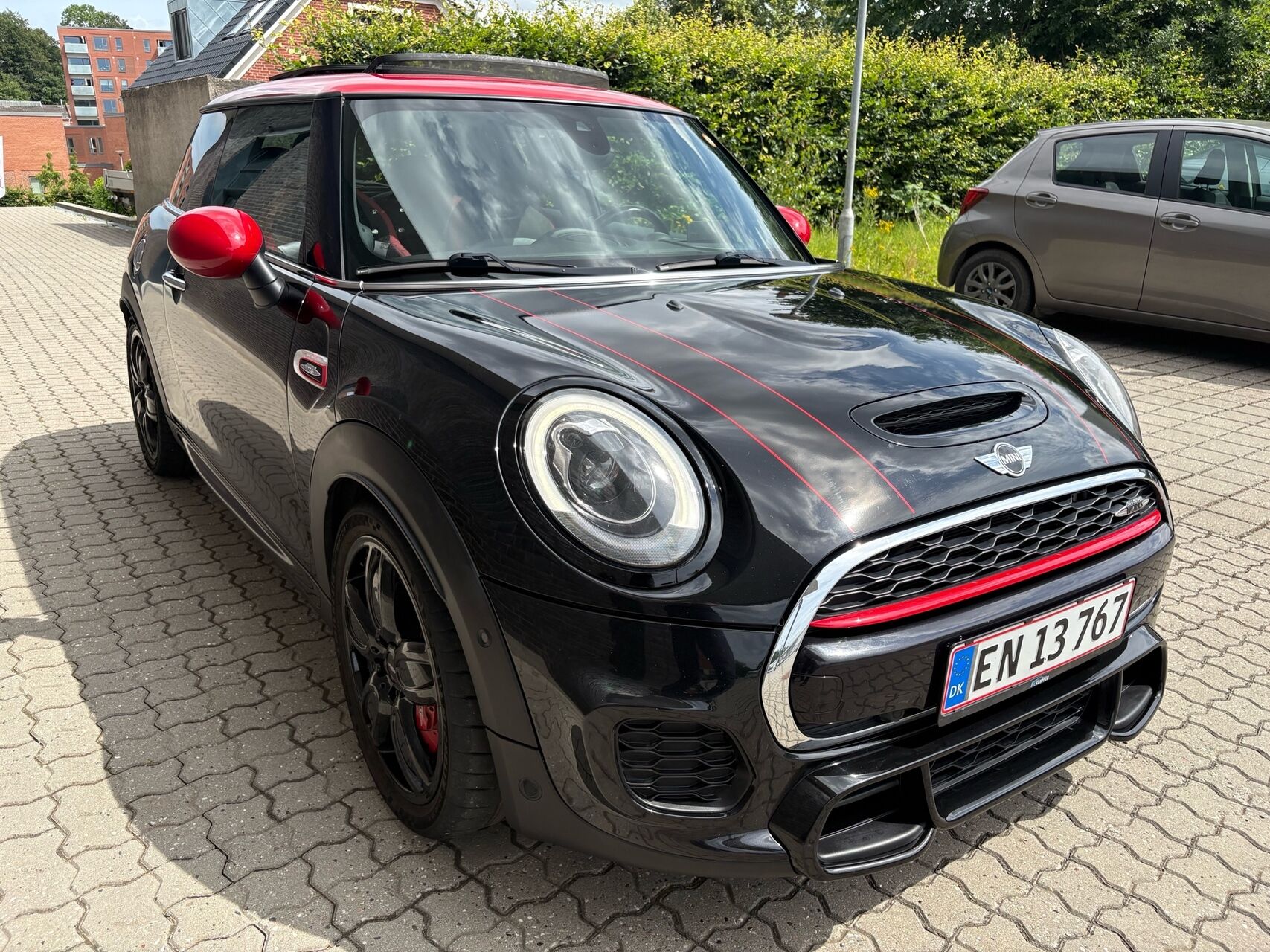 Billede af Mini Cooper John Cooper Works 2,0 Steptronic 231HK 3d 6g Aut.