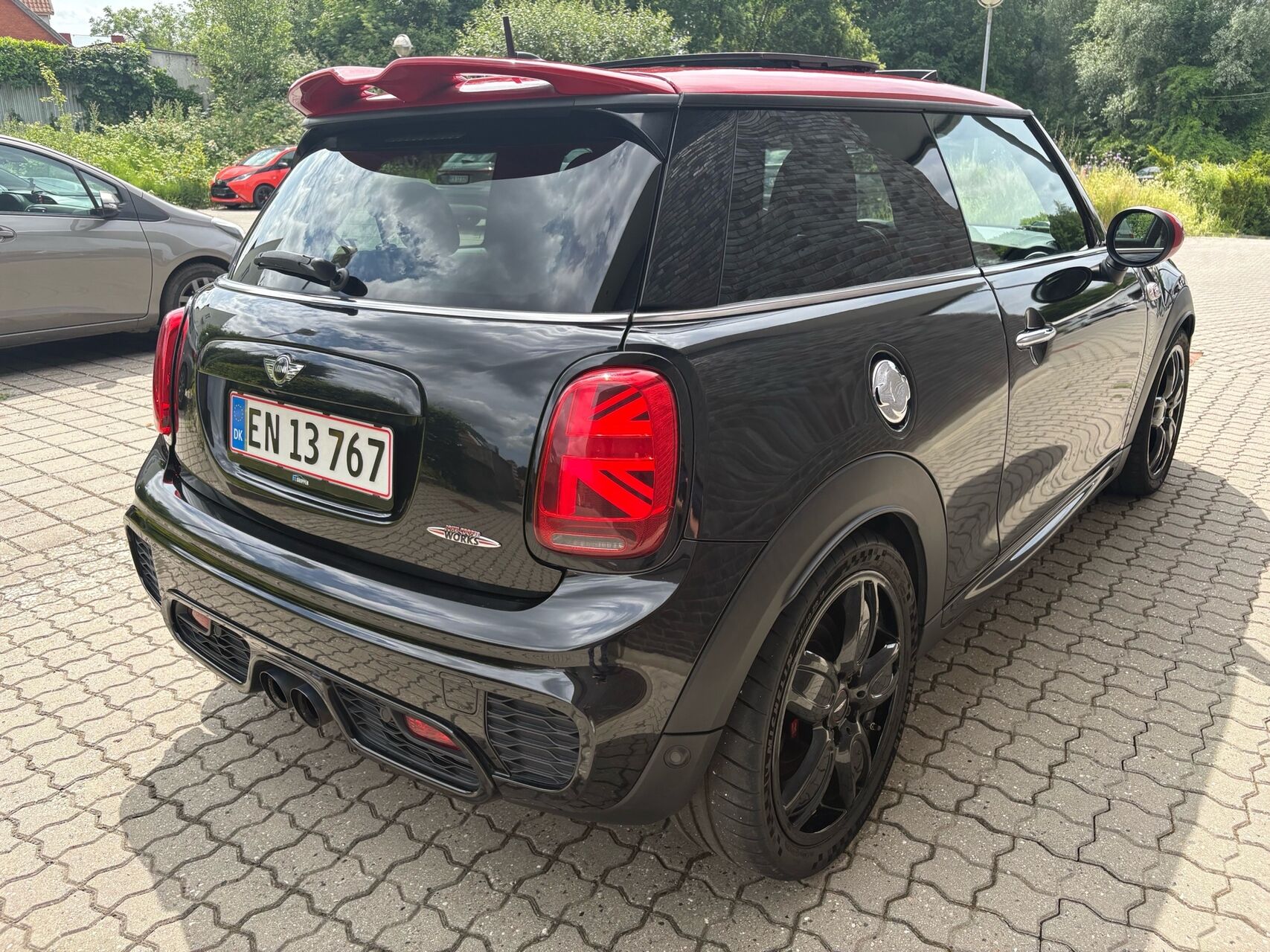 Billede af Mini Cooper John Cooper Works 2,0 Steptronic 231HK 3d 6g Aut.
