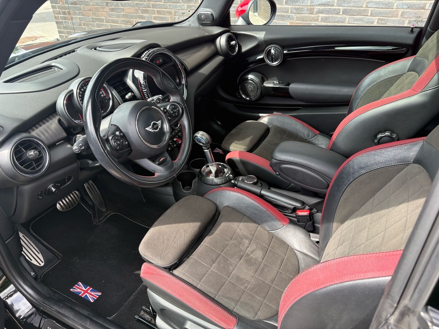Billede af Mini Cooper John Cooper Works 2,0 Steptronic 231HK 3d 6g Aut.