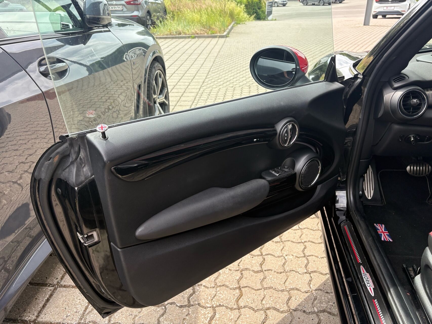Billede af Mini Cooper John Cooper Works 2,0 Steptronic 231HK 3d 6g Aut.