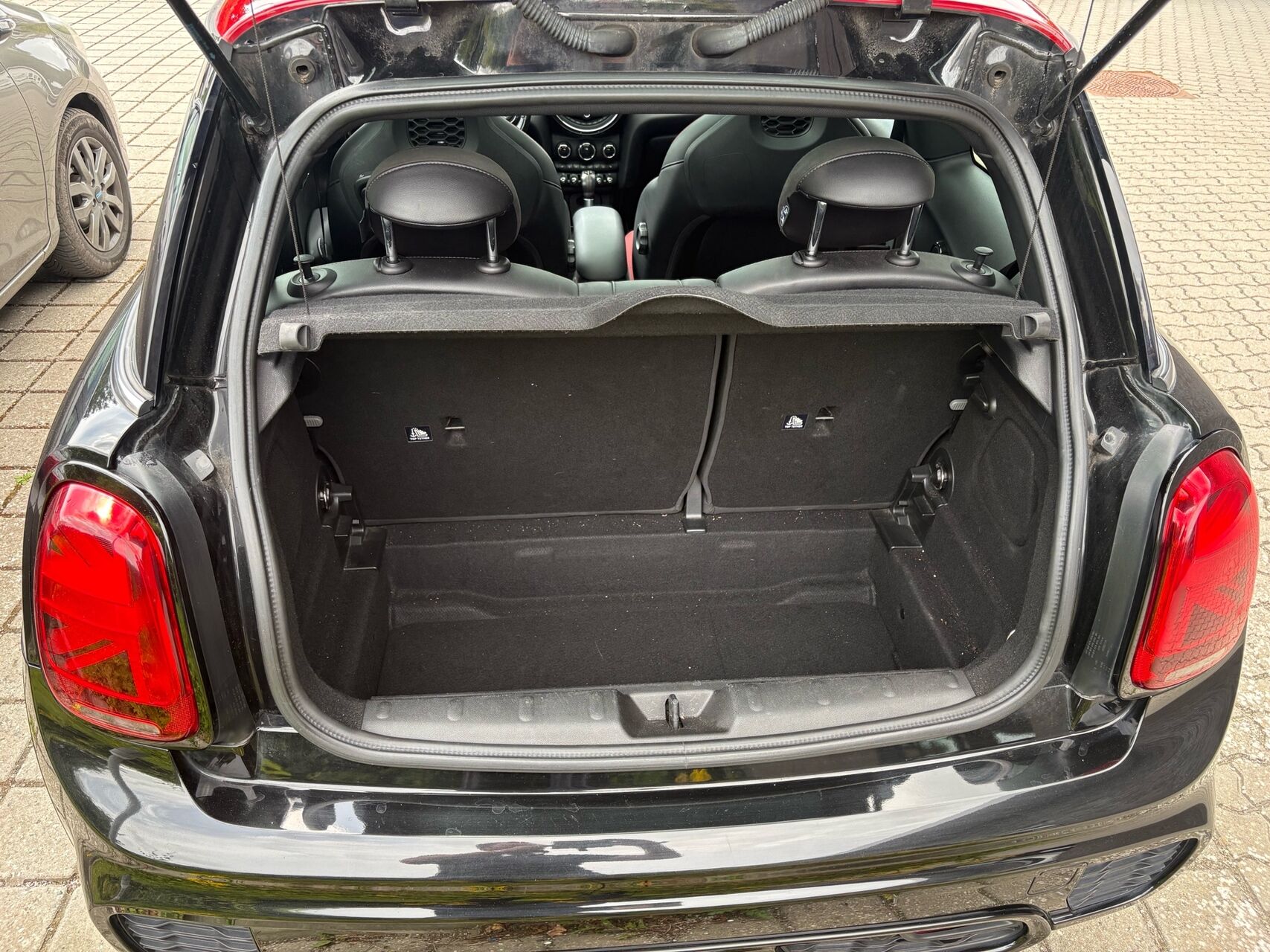 Billede af Mini Cooper John Cooper Works 2,0 Steptronic 231HK 3d 6g Aut.
