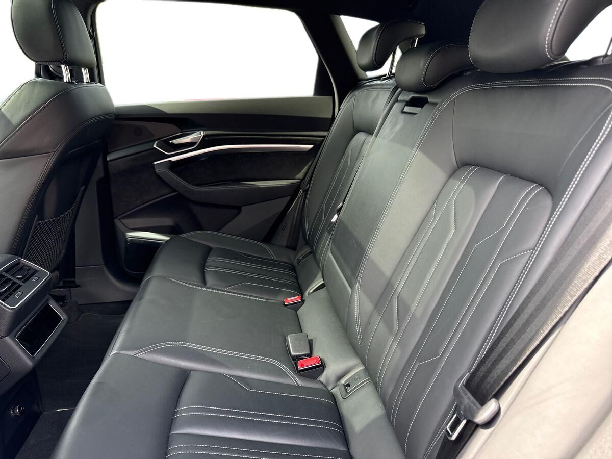 Billede af Audi E-tron 55 S Line Prestige Quattro 408HK 5d Aut.