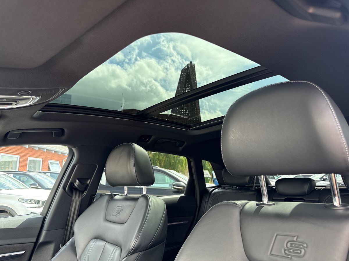 Billede af Audi E-tron 55 S Line Prestige Quattro 408HK 5d Aut.
