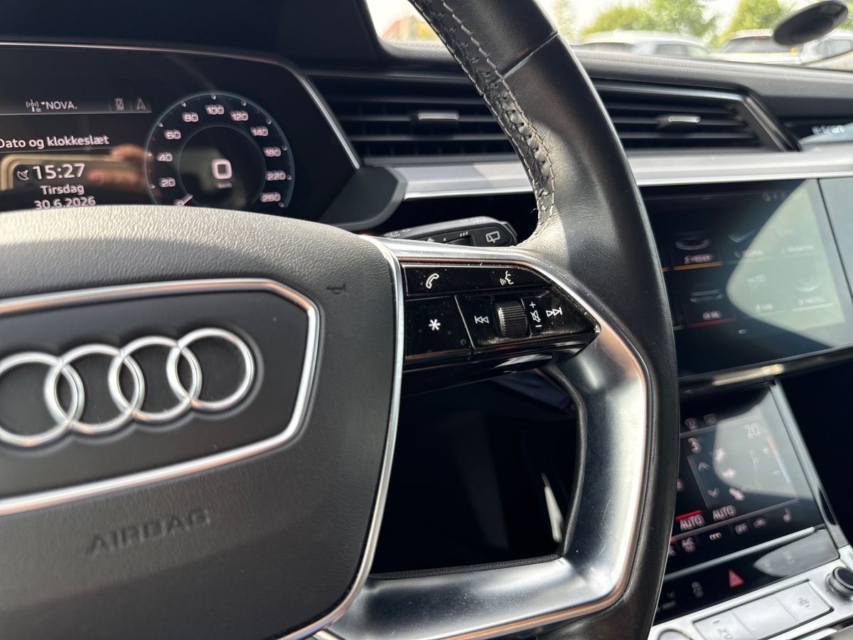 Billede af Audi E-tron 55 S Line Prestige Quattro 408HK 5d Aut.