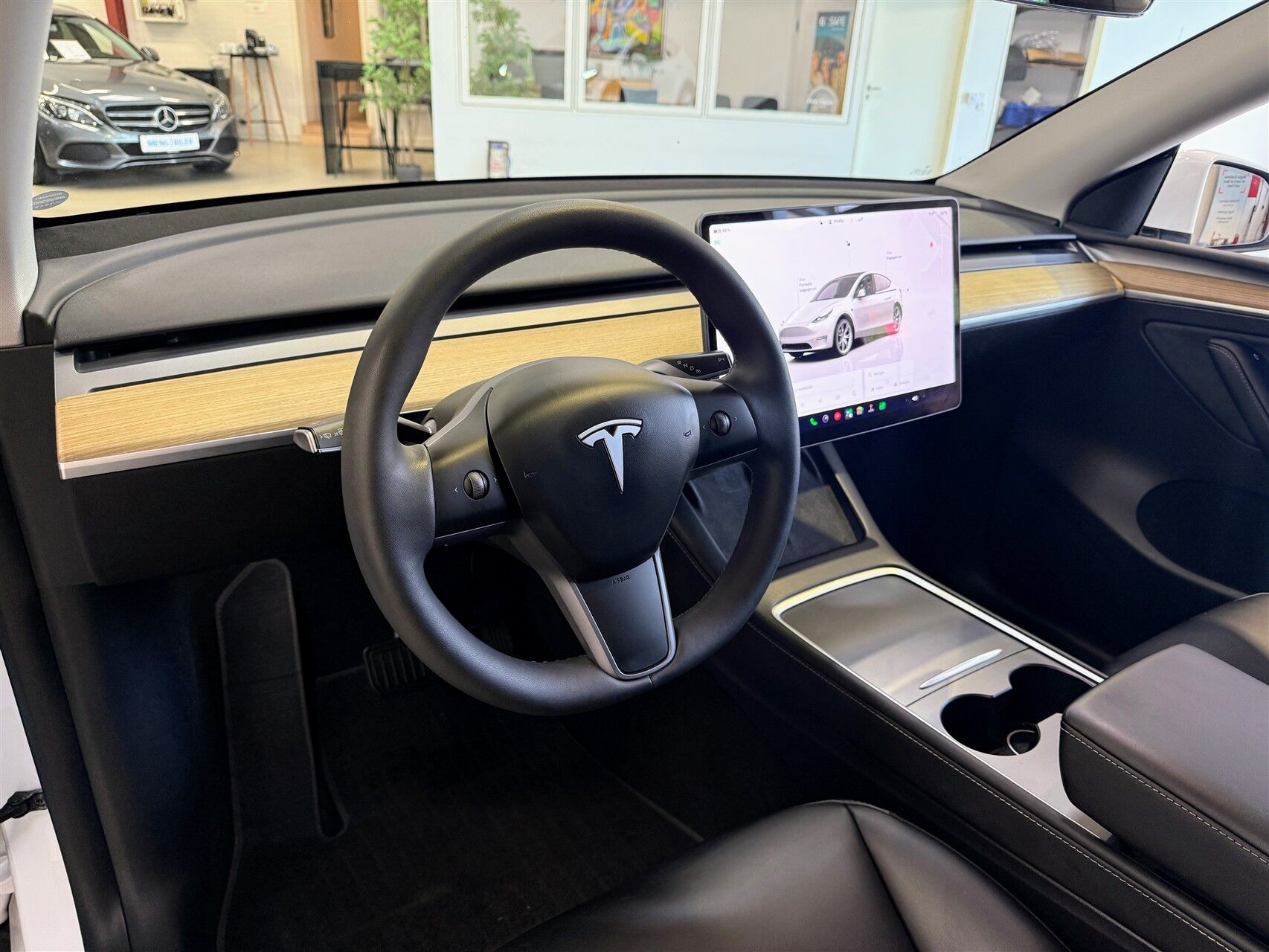 Billede af Tesla Model Y EL RWD 299HK 5d Aut.