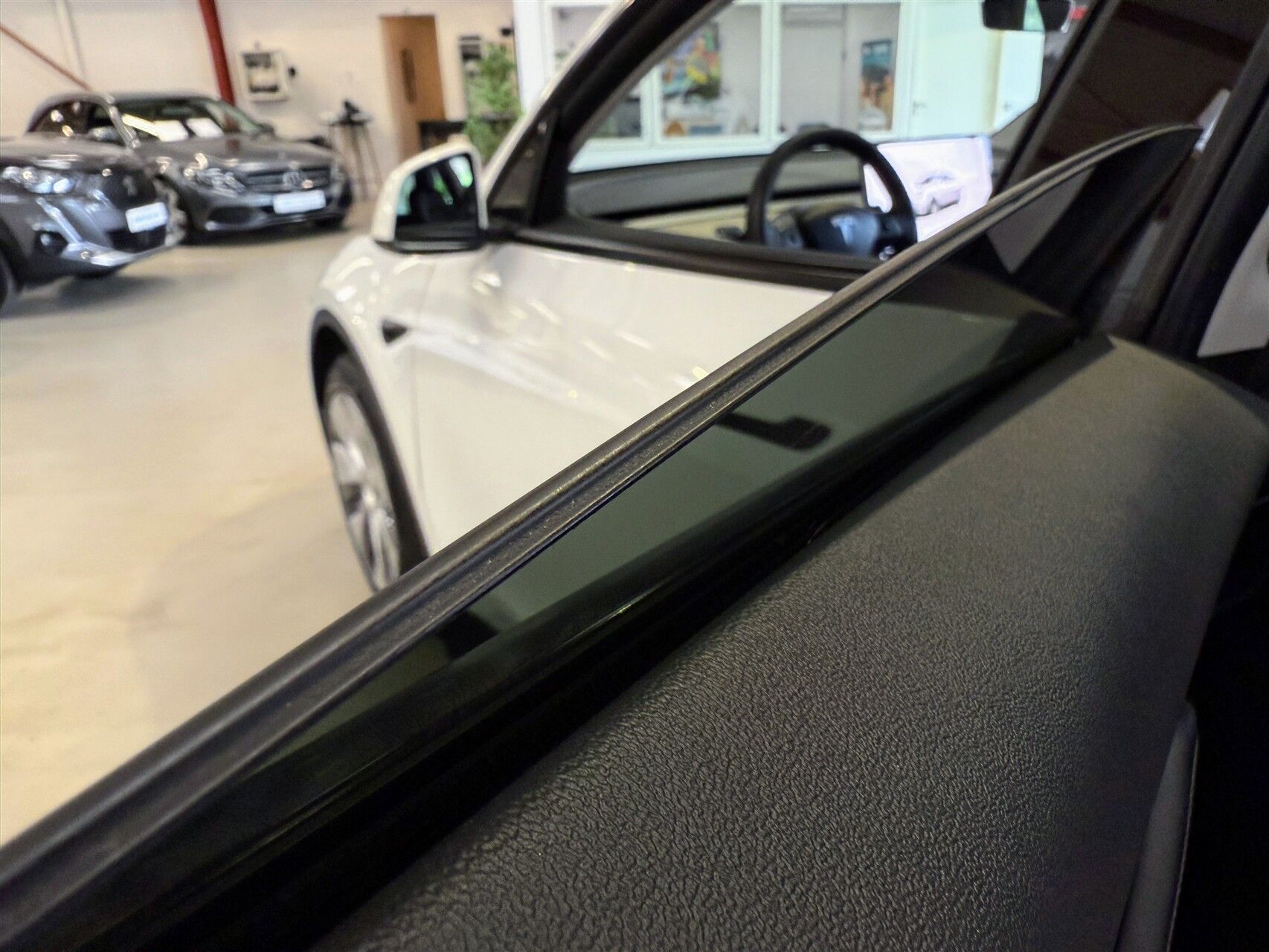 Billede af Tesla Model Y EL RWD 299HK 5d Aut.