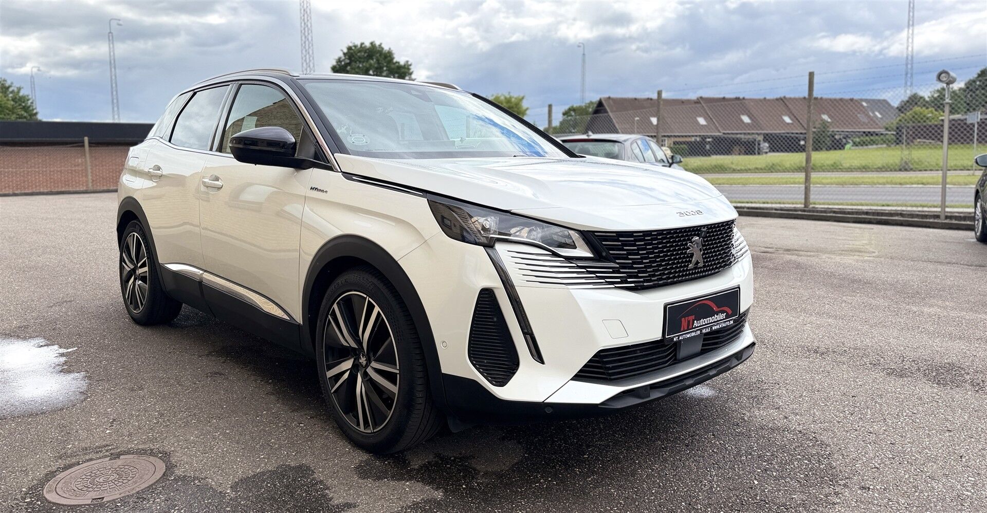Billede af Peugeot 3008 1,6 PureTech  Plugin-hybrid GT Pack AWD EAT8 300HK 5d 8g Aut.