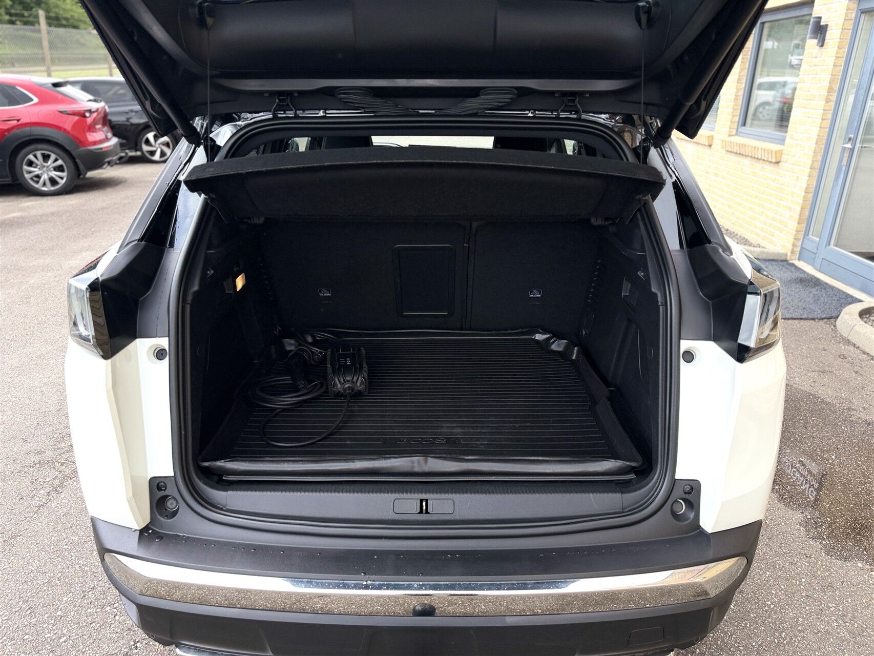 Billede af Peugeot 3008 1,6 PureTech  Plugin-hybrid GT Pack AWD EAT8 300HK 5d 8g Aut.