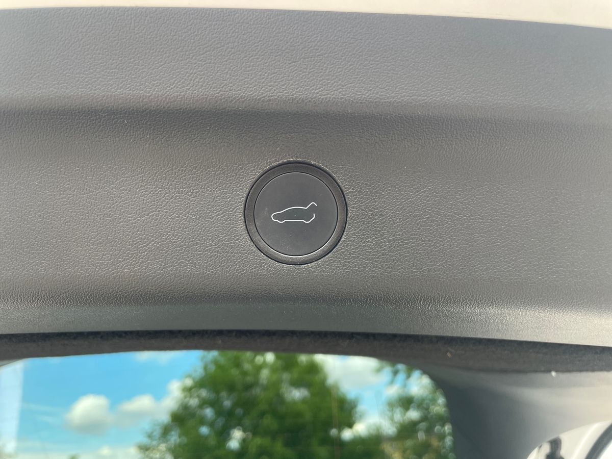 Billede af Tesla Model Y EL Long Range AWD 514HK 5d Aut.