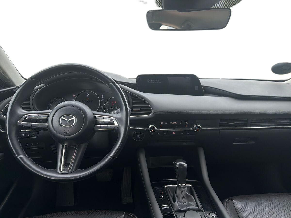 Billede af Mazda 3 2,0 Skyactiv-G  Mild hybrid Cosmo 122HK 6g Aut.