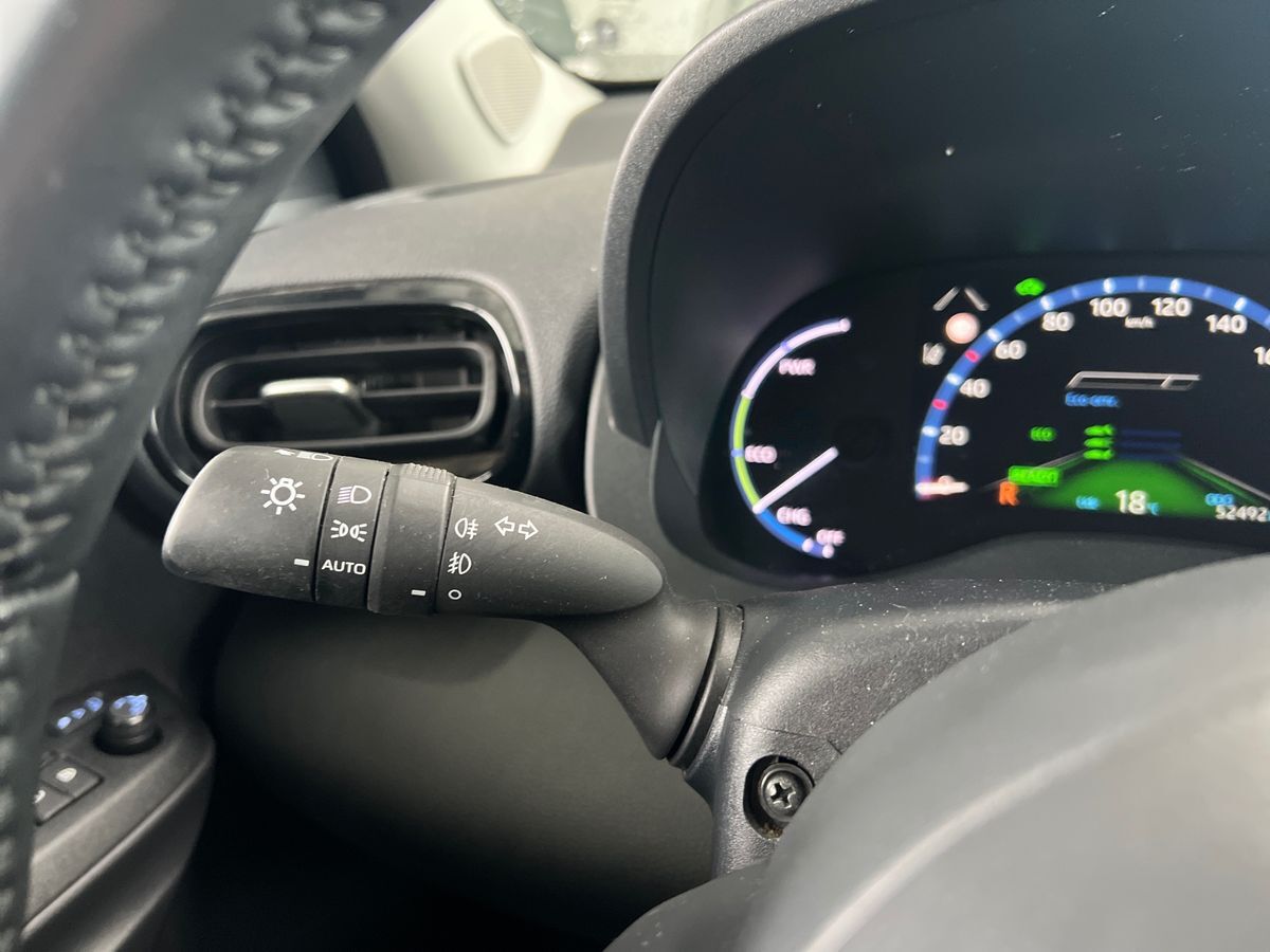 Billede af Toyota Yaris Cross 1,5 Hybrid Active Technology 116HK 5d Trinl. Gear