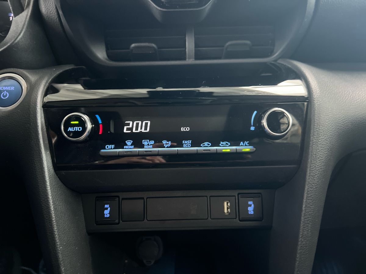 Billede af Toyota Yaris Cross 1,5 Hybrid Active Technology 116HK 5d Trinl. Gear