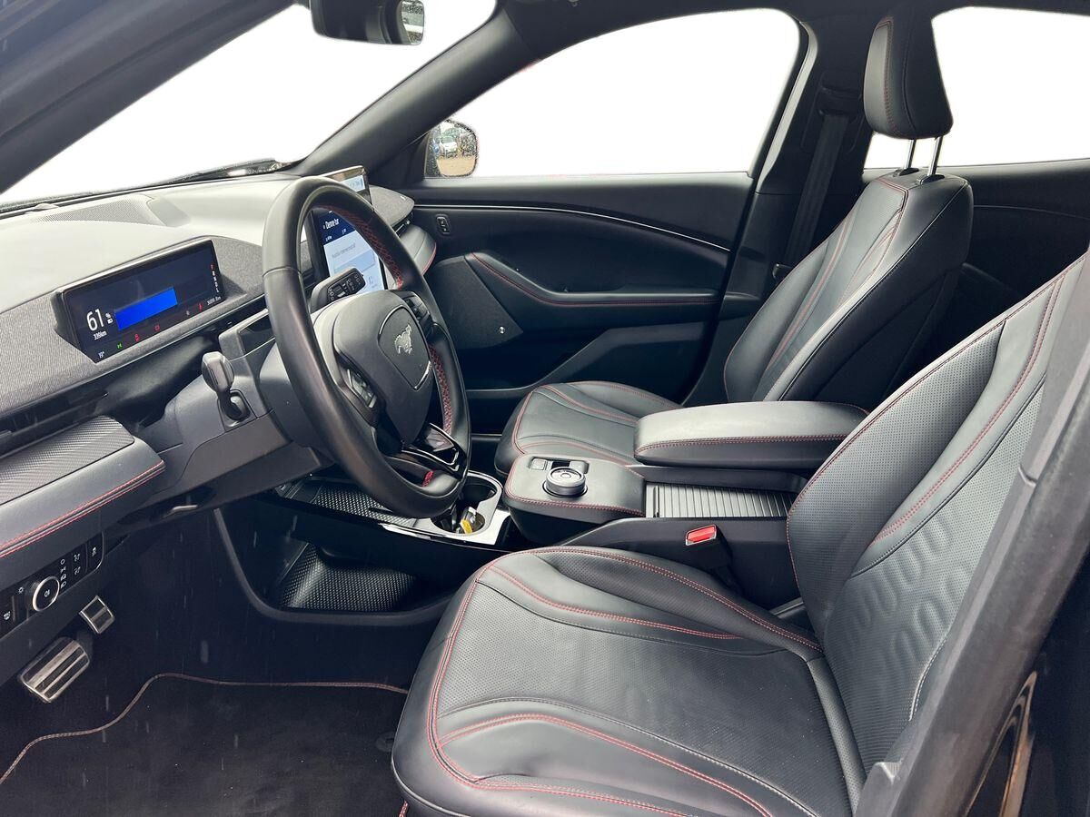 Billede af Ford Mustang Mach-E EL UR Premium 294HK 5d Aut.