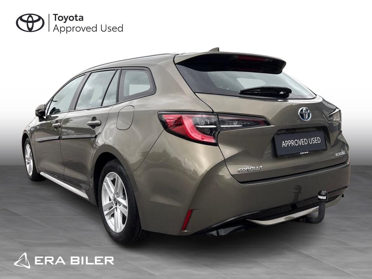 Billede af Toyota Corolla Touring Sports 2,0 Hybrid H3 Smart E-CVT 180HK Stc 6g Aut.