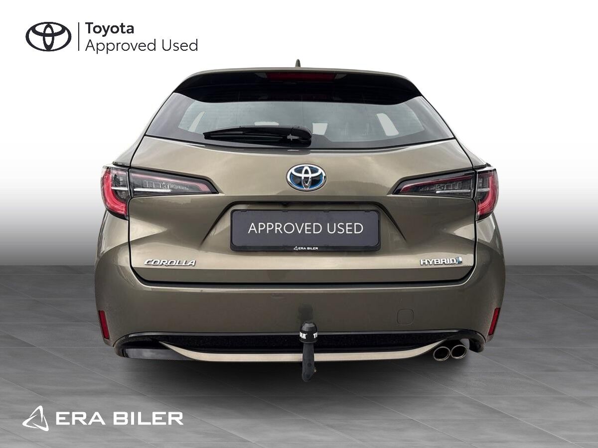 Billede af Toyota Corolla Touring Sports 2,0 Hybrid H3 Smart E-CVT 180HK Stc 6g Aut.
