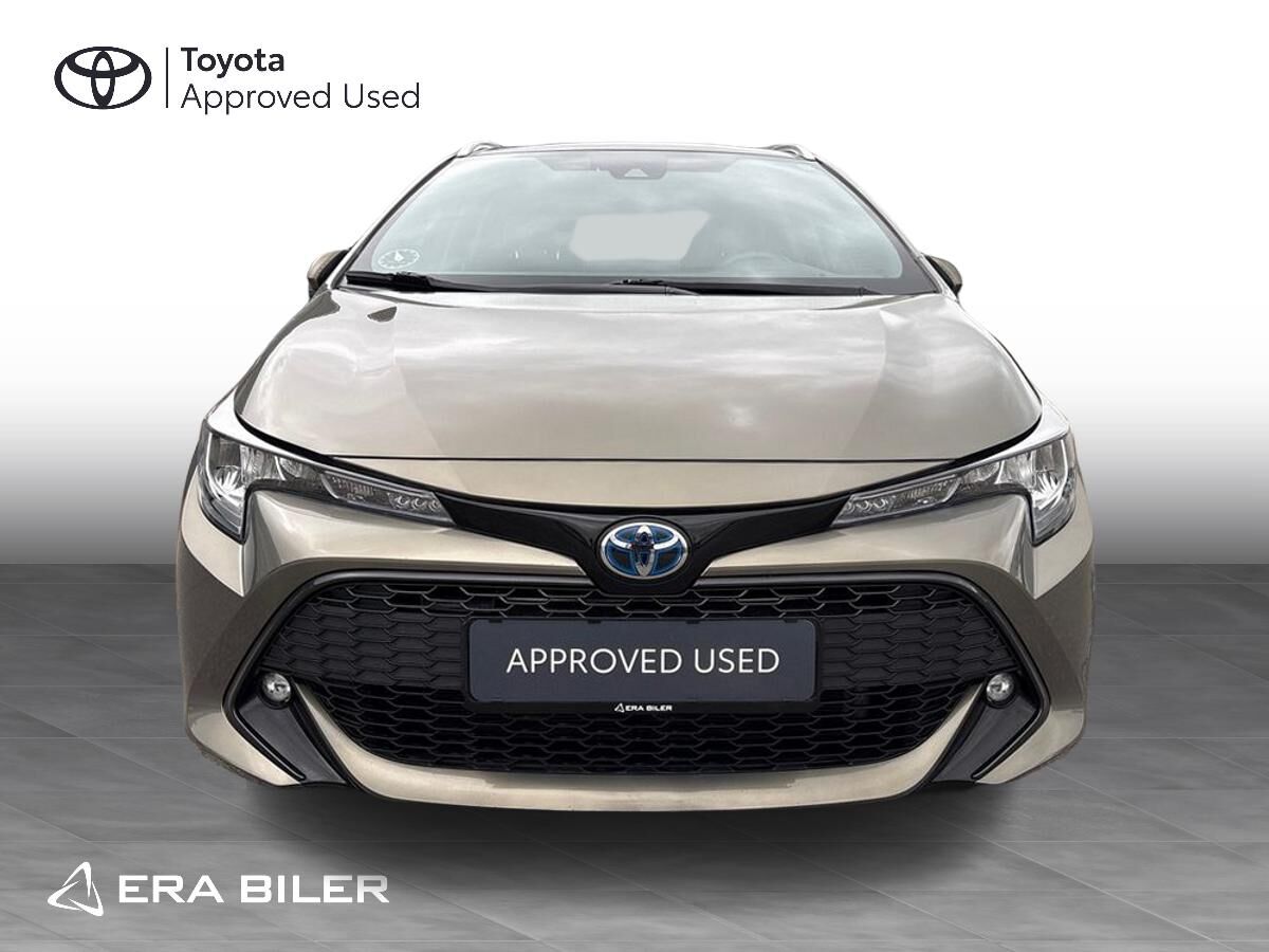 Billede af Toyota Corolla Touring Sports 2,0 Hybrid H3 Smart E-CVT 180HK Stc 6g Aut.