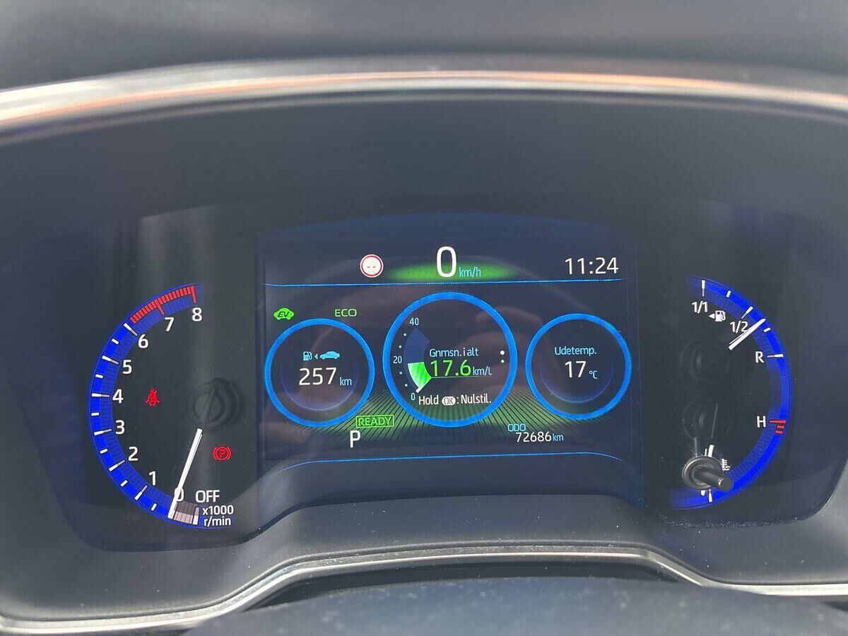 Billede af Toyota Corolla Touring Sports 2,0 Hybrid H3 Smart E-CVT 180HK Stc 6g Aut.