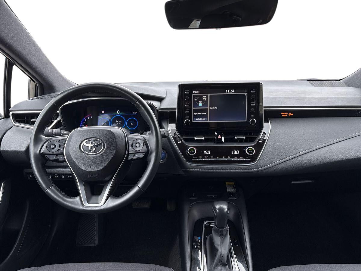 Billede af Toyota Corolla Touring Sports 2,0 Hybrid H3 Smart E-CVT 180HK Stc 6g Aut.
